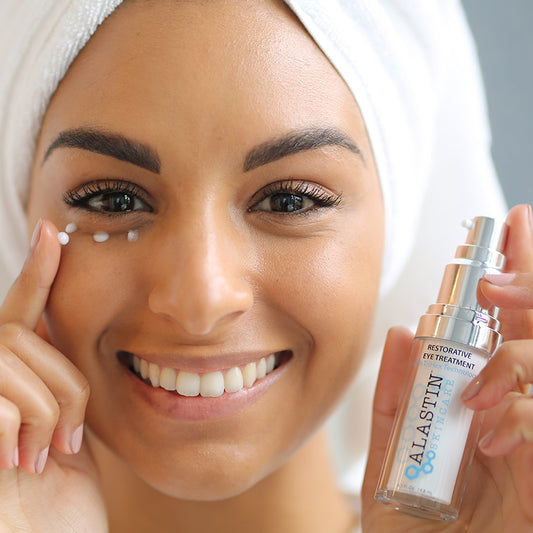 Restorative Eye Treatment with TriHex Technology®